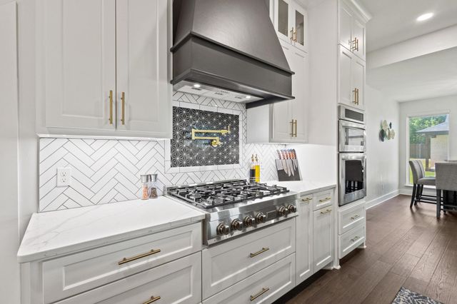 2214 Norwood Street, Sherman, TX 75092