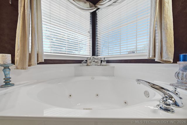 3104 N Oak Avenue, Broken Arrow, OK 74012