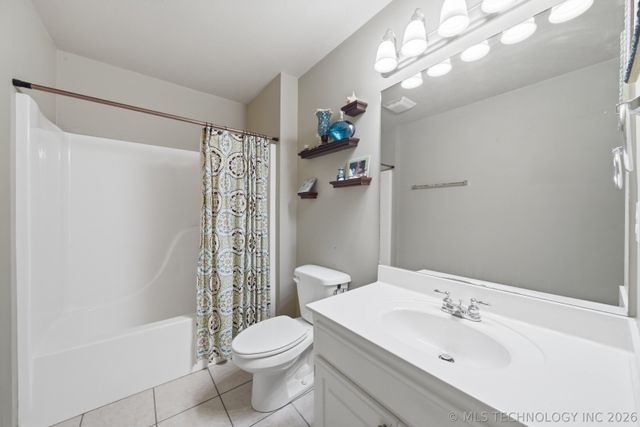 3104 N Oak Avenue, Broken Arrow, OK 74012