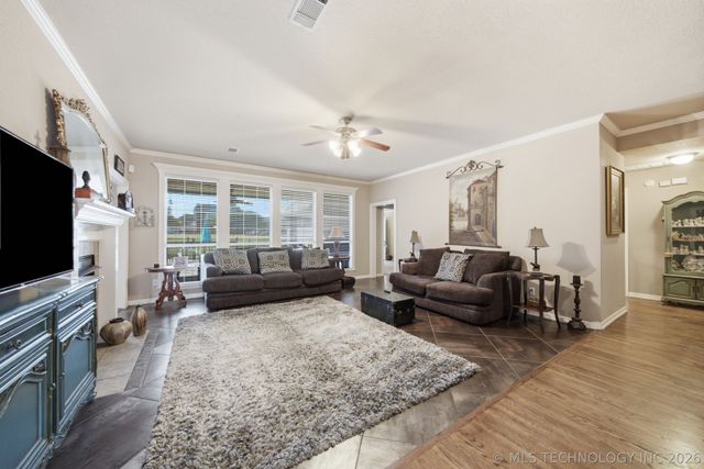 3104 N Oak Avenue, Broken Arrow, OK 74012