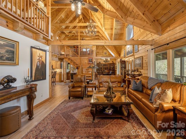 622 Oleta Road, Hendersonville, NC 28792