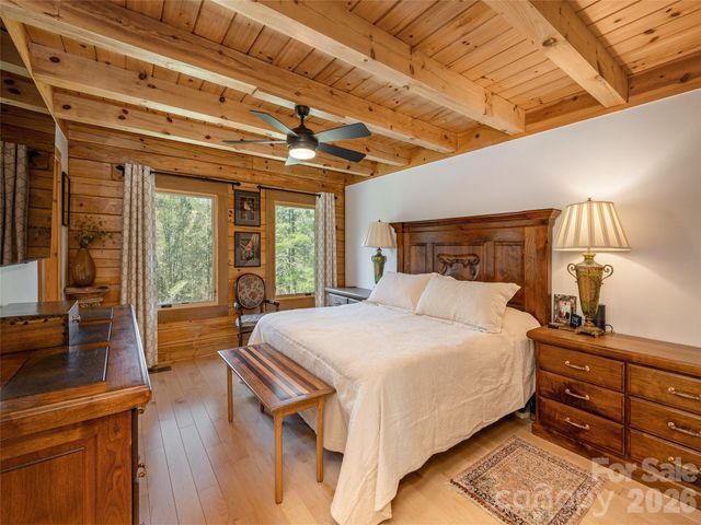 622 Oleta Road, Hendersonville, NC 28792