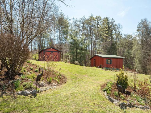 622 Oleta Road, Hendersonville, NC 28792