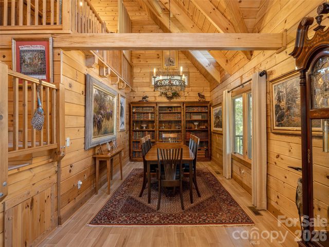 622 Oleta Road, Hendersonville, NC 28792