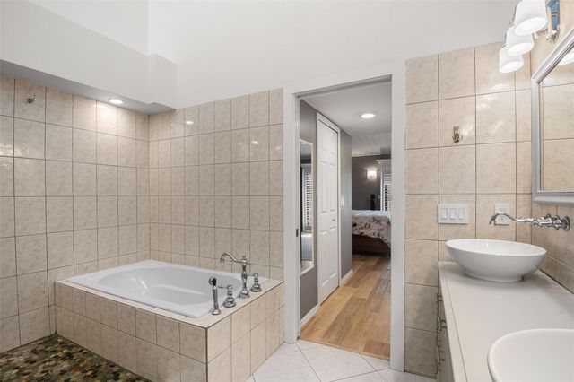 529 SANDY HOOK ROAD, Treasure Island, FL 33706