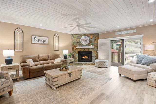 529 SANDY HOOK ROAD, Treasure Island, FL 33706