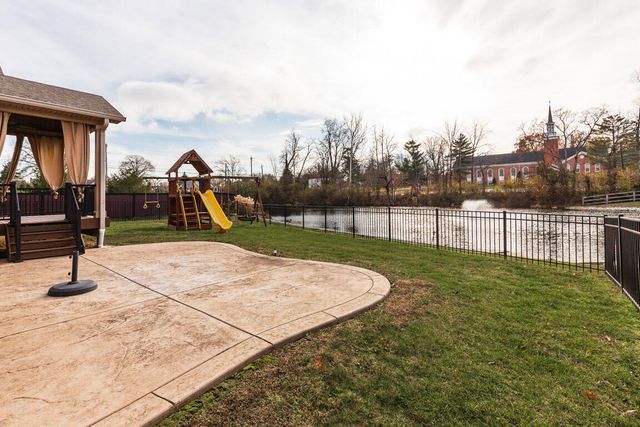 15 Cahill Court, Lakeside Park, KY 41017