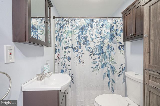 715 ASBURY AVE, National Park, NJ 08063
