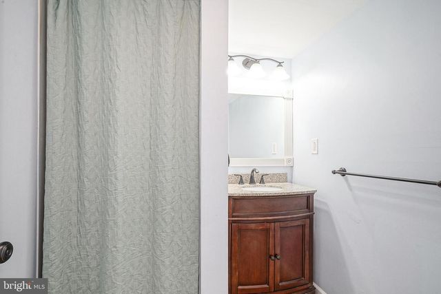 715 ASBURY AVE, National Park, NJ 08063