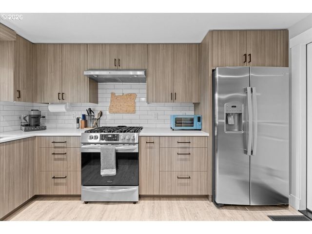 6075 Sw 171ST Ave, Beaverton, OR 97007