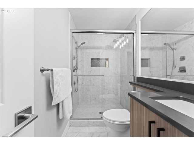 6075 Sw 171ST Ave, Beaverton, OR 97007