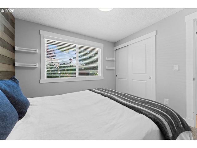 6075 Sw 171ST Ave, Beaverton, OR 97007