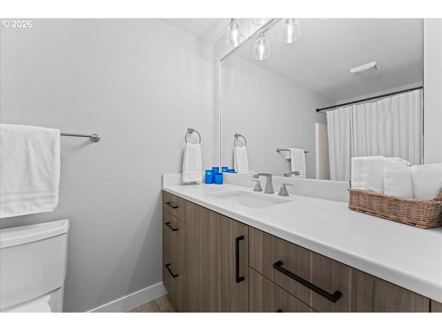 6075 Sw 171ST Ave, Beaverton, OR 97007