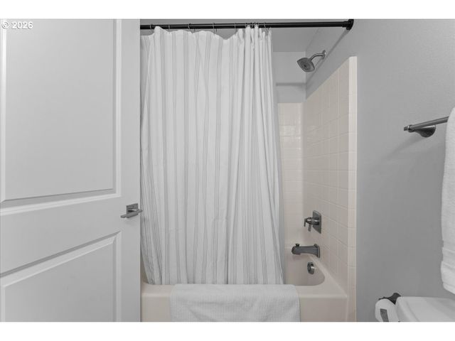 6075 Sw 171ST Ave, Beaverton, OR 97007