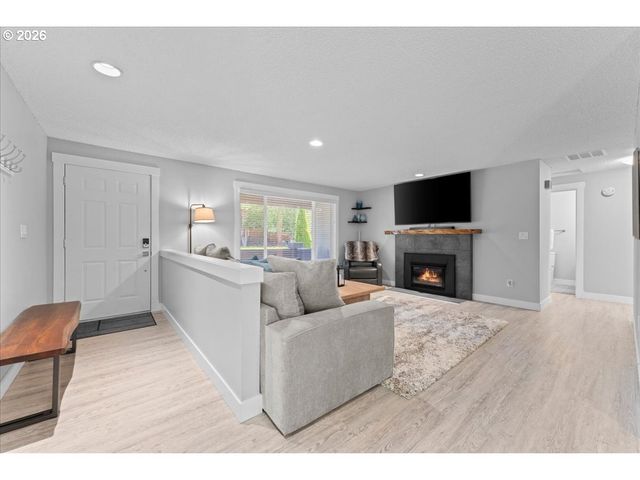 6075 Sw 171ST Ave, Beaverton, OR 97007