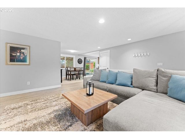 6075 Sw 171ST Ave, Beaverton, OR 97007