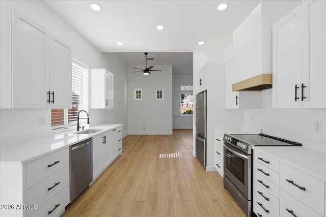 2224 S HARPER Avenue, Mesa, AZ 85209