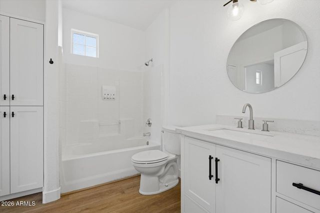 2224 S HARPER Avenue, Mesa, AZ 85209