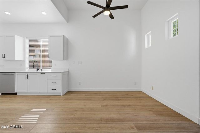 2224 S HARPER Avenue, Mesa, AZ 85209