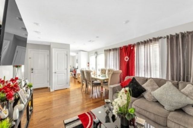 13 Pierce Street 5, Boston, MA 02136