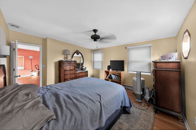 303 Lionel Road, Riverside, IL 60546