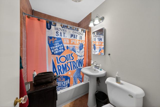 303 Lionel Road, Riverside, IL 60546