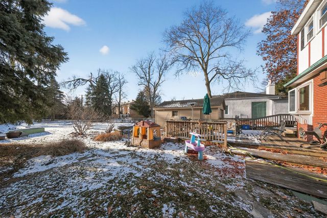 303 Lionel Road, Riverside, IL 60546
