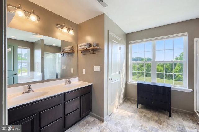925 RIPPLE DR, Hanover, PA 17331