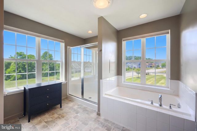 925 RIPPLE DR, Hanover, PA 17331