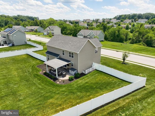 925 RIPPLE DR, Hanover, PA 17331