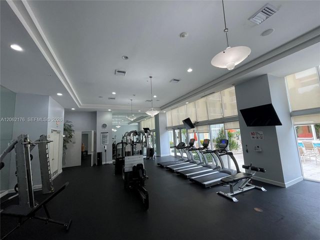 18800 NE 29th Avenue 418, Aventura, FL 33180
