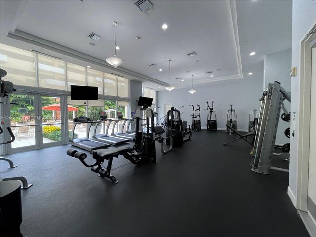 18800 NE 29th Avenue 418, Aventura, FL 33180