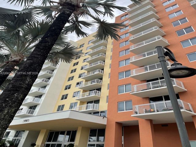 18800 NE 29th Avenue 418, Aventura, FL 33180