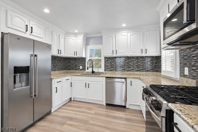 35 Clinton St, Bloomfield Twp., NJ 07003