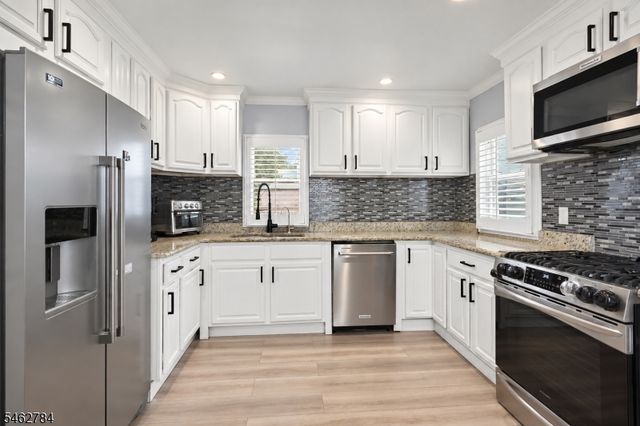 35 Clinton St, Bloomfield Twp., NJ 07003