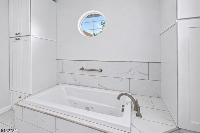 35 Clinton St, Bloomfield Twp., NJ 07003