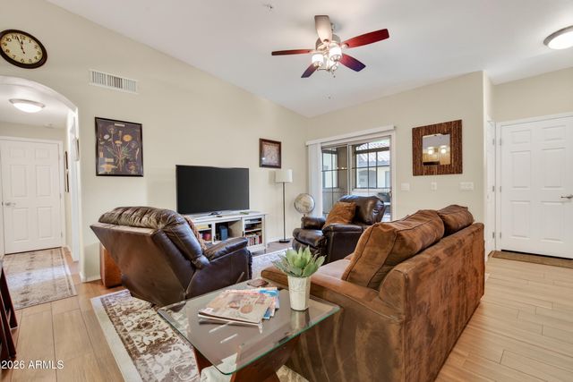 10136 E SOUTHERN Avenue 2061, Mesa, AZ 85209