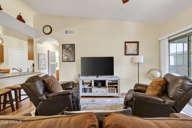 10136 E SOUTHERN Avenue 2061, Mesa, AZ 85209
