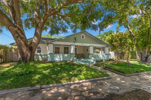 230 27TH STREET N, St Petersburg, FL 33713