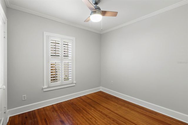 230 27TH STREET N, St Petersburg, FL 33713