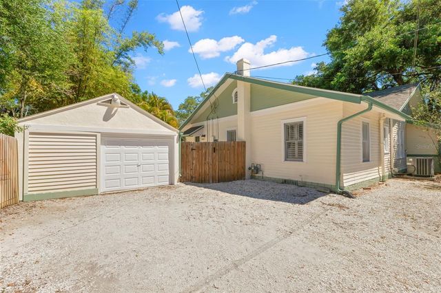 230 27TH STREET N, St Petersburg, FL 33713