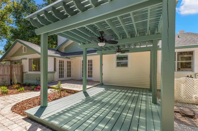 230 27TH STREET N, St Petersburg, FL 33713