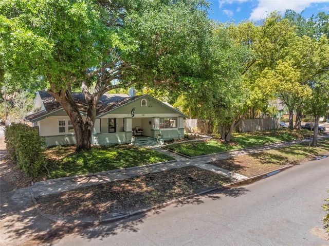 230 27TH STREET N, St Petersburg, FL 33713