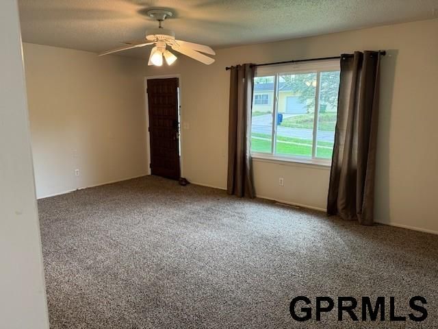 7317 S 40th Street, Bellevue, NE 68147