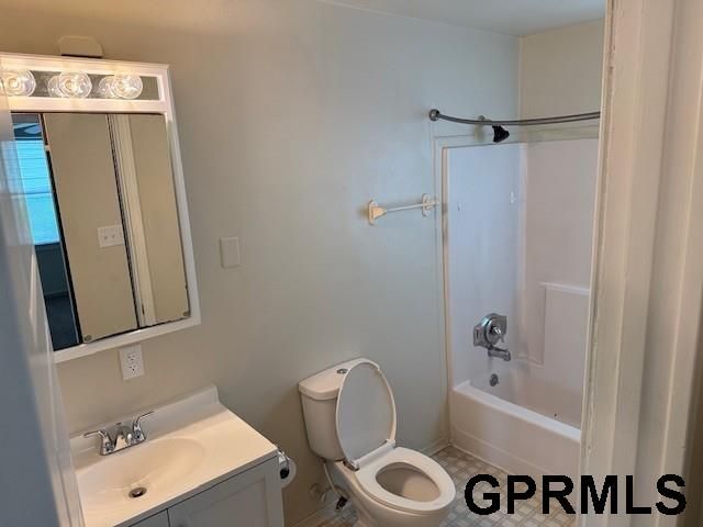 7317 S 40th Street, Bellevue, NE 68147