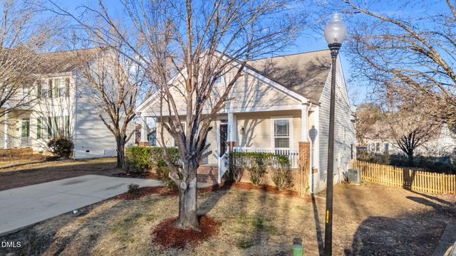 204 Mccarthy Drive, Clayton, NC 27527
