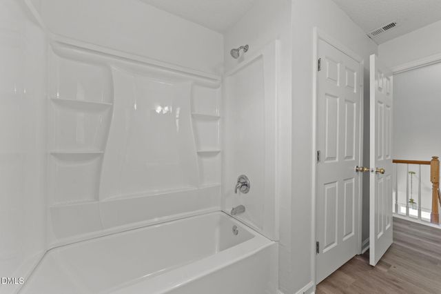 204 Mccarthy Drive, Clayton, NC 27527