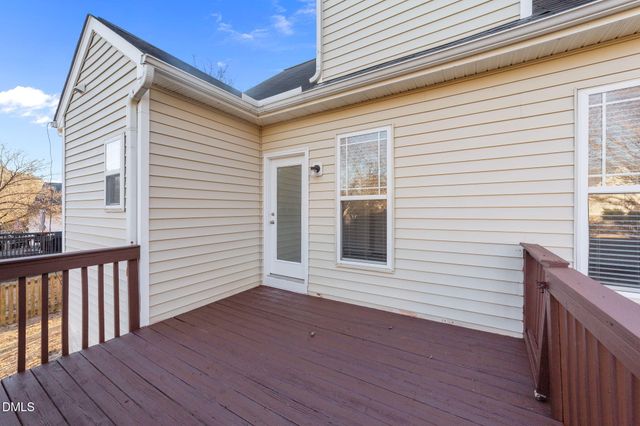 204 Mccarthy Drive, Clayton, NC 27527