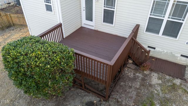 204 Mccarthy Drive, Clayton, NC 27527