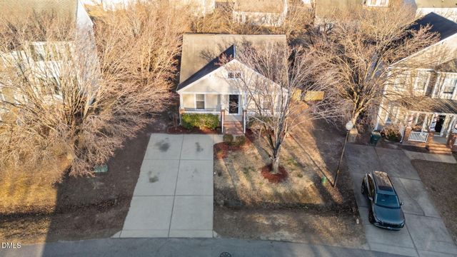 204 Mccarthy Drive, Clayton, NC 27527